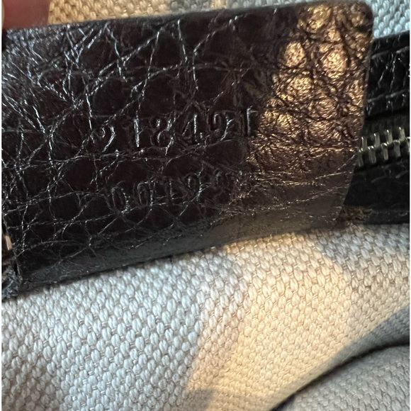 Authentic Gucci handbag, bronze metallic with two types of straps - Picture 11 of 16